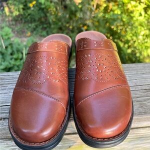 Women’s Clarks Patty Renata Brown Leather Slip On Shoes Size 9.5 Preowned